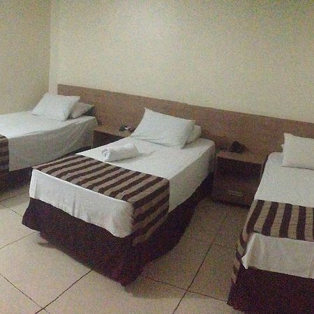 Hotel Express - Leva E Busca No Aeroporto Gratis 24 Horas วาร์เซีย กรานเด ภายนอก รูปภาพ