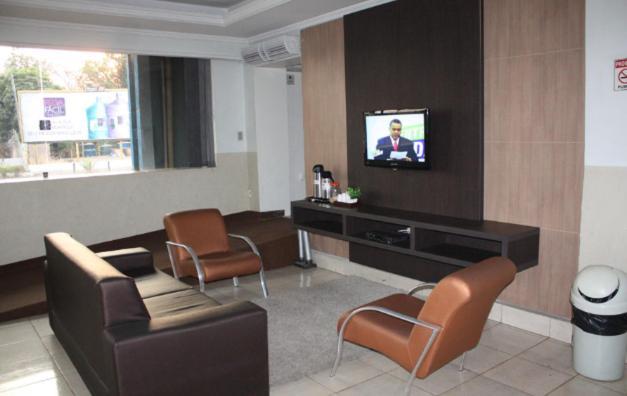 Hotel Express - Leva E Busca No Aeroporto Gratis 24 Horas วาร์เซีย กรานเด ภายนอก รูปภาพ